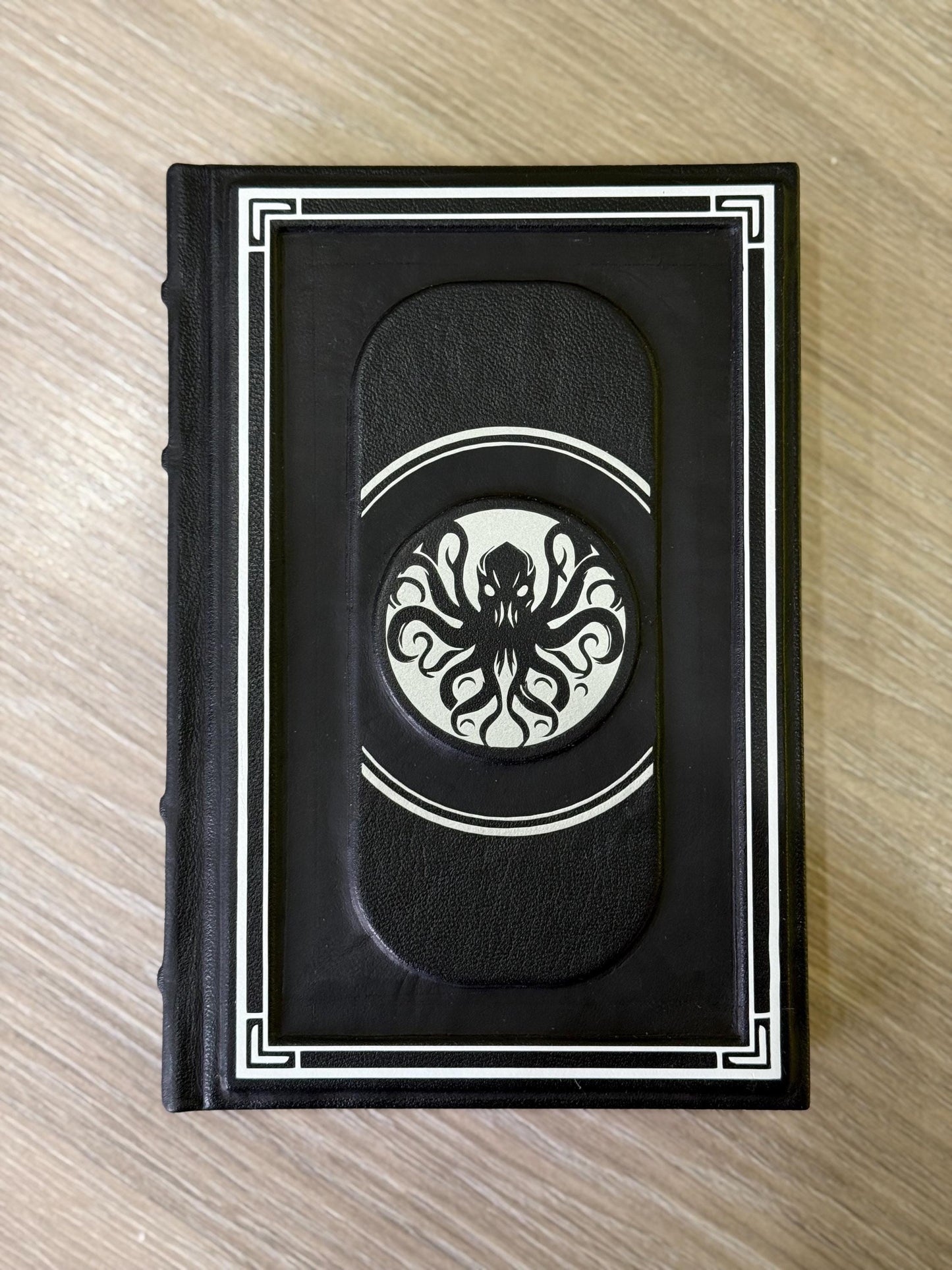 The Call of Cthulhu Real Leather Deluxe Edition | HP Lovecraft