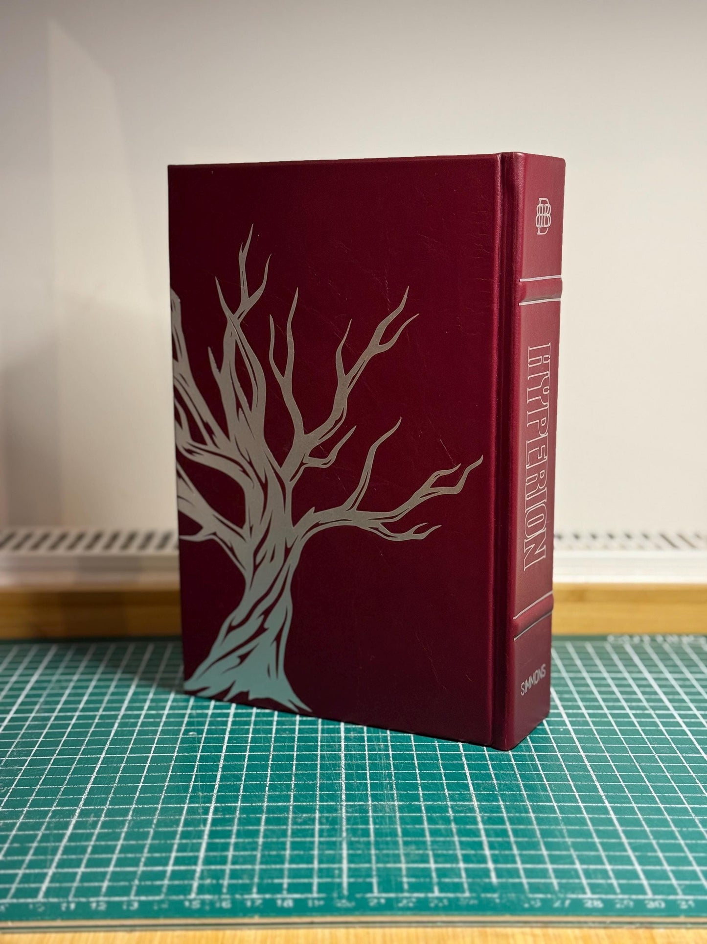 Hyperion Omnibus Real Leather Deluxe | Dan Simmons